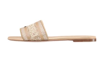 Cotone ricamato con filo metallizzato e strass