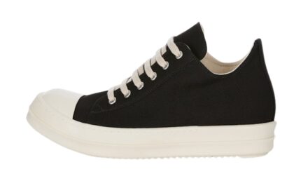 Milk Black Low Sneaker
